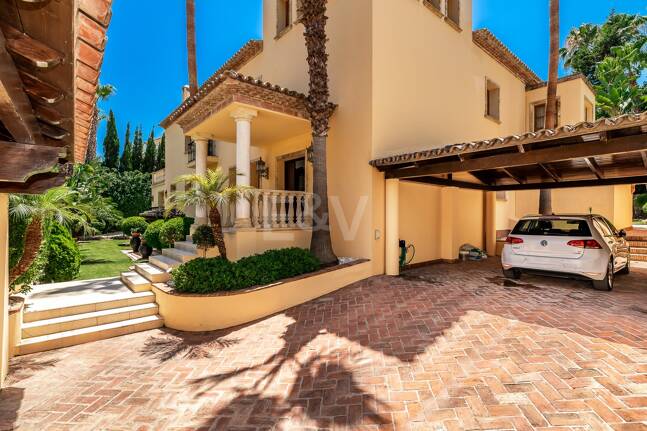 Mansión exclusiva en Nueva Andalucia eb ubicación privilegiada