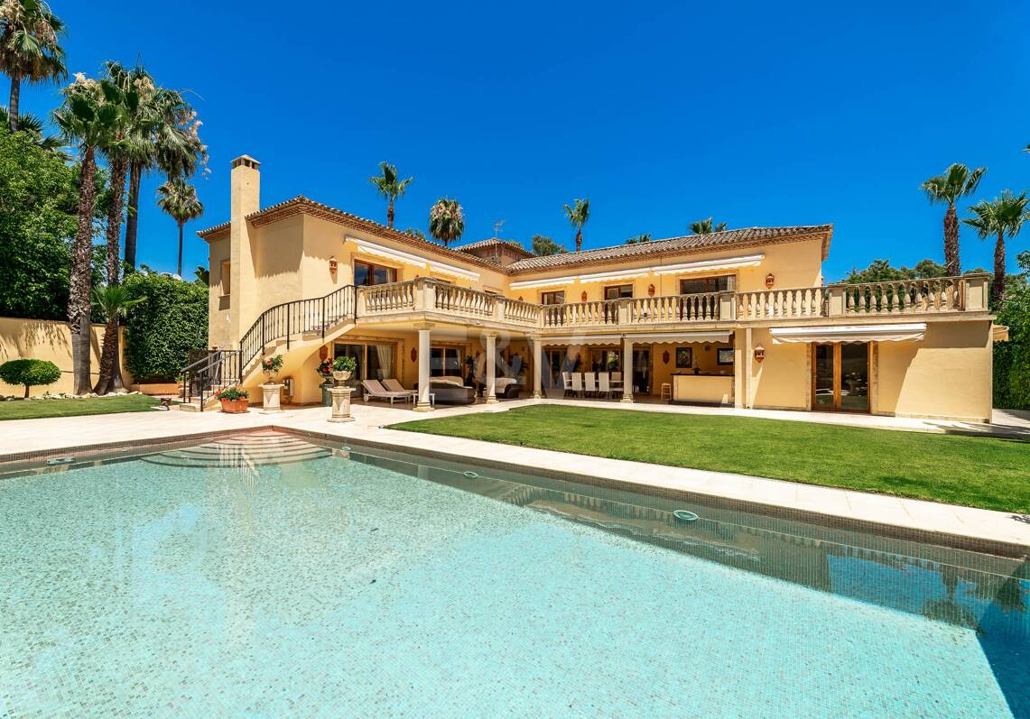 Exclusive mansion in Nueva Andalucia set in prime location