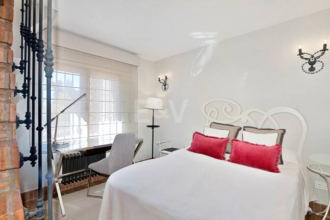 Andalucian mästerverk i Las Chapas Playa nära stranden