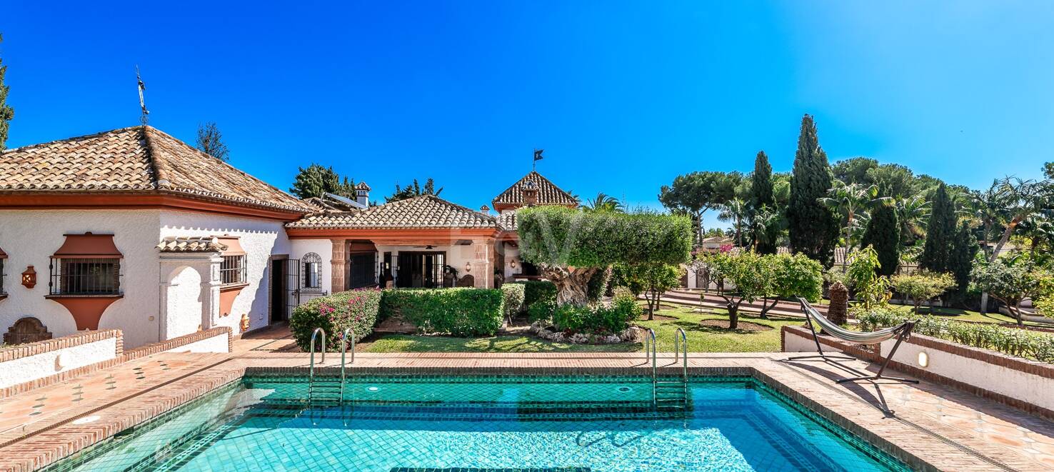 Andalucian Masterpiece in Las Chapas Playa Near the Beach
