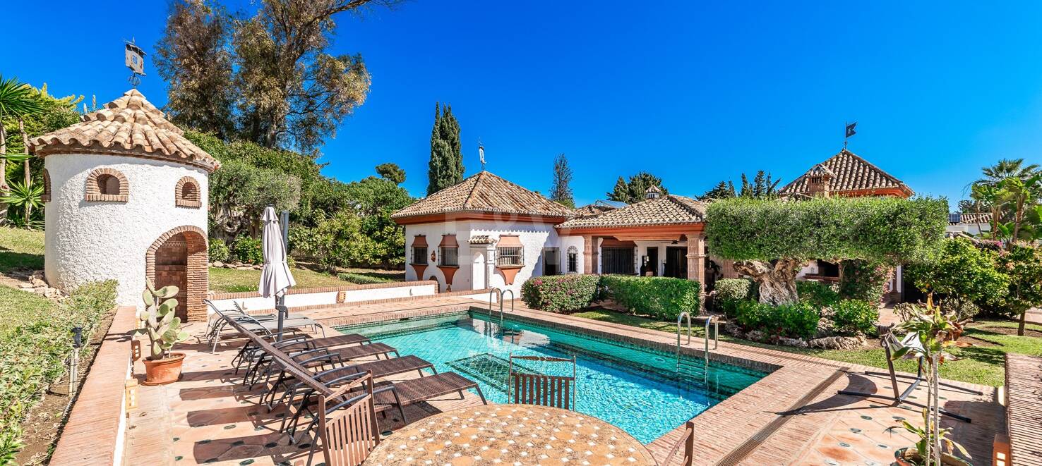 Andalucian Masterpiece in Las Chapas Playa Near the Beach