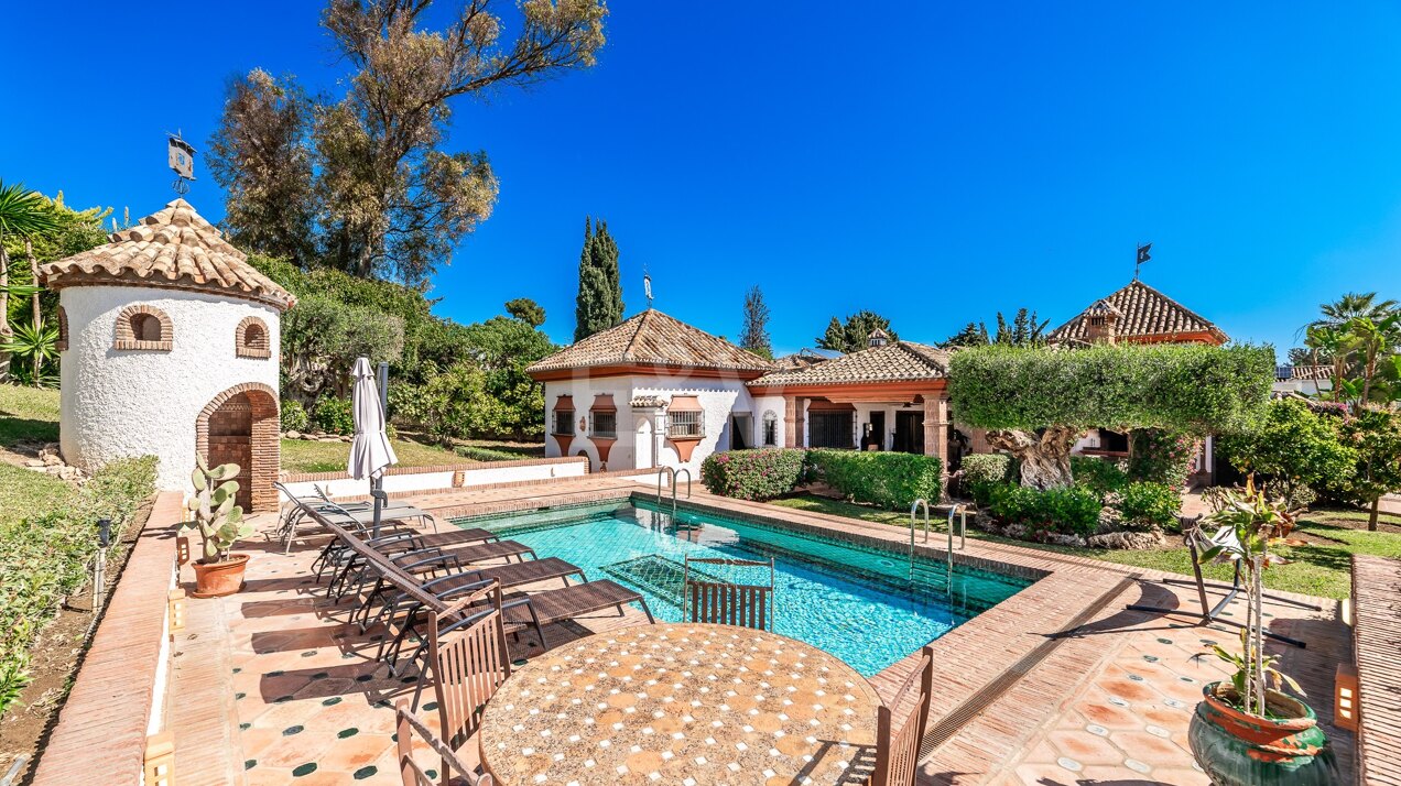 Villa à vendre en El Rosario, Marbella Est