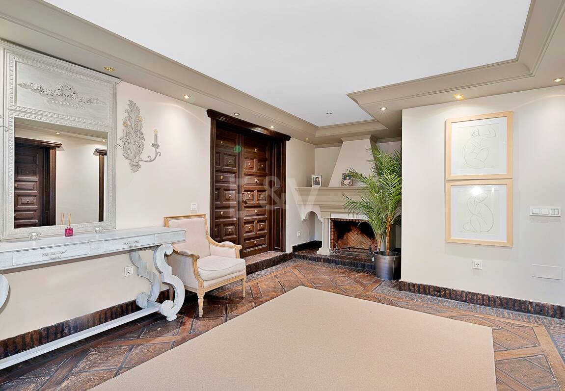 Andalucian mästerverk i Las Chapas Playa nära stranden