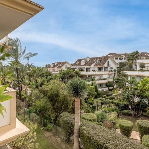 Eckwohnung in der prestigeträchtigen Urbanisation von Lomas del Rey