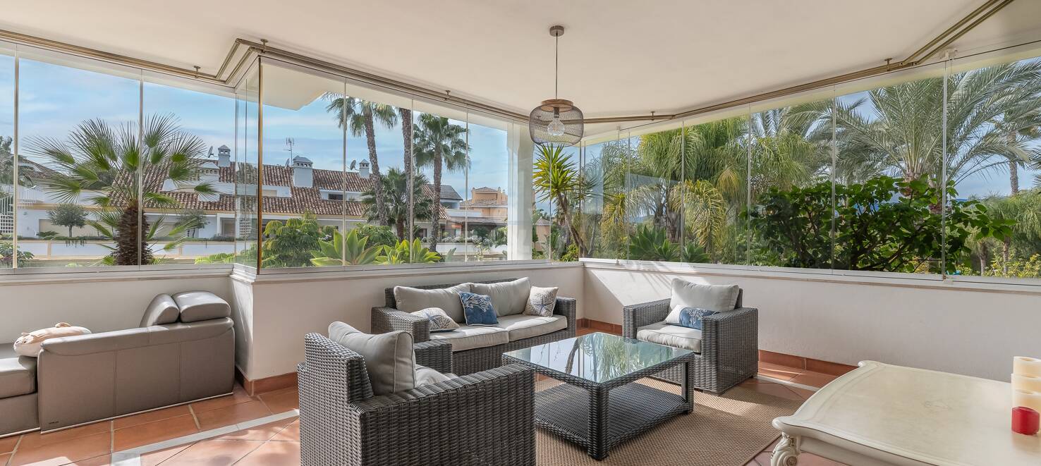 Eckwohnung in der prestigeträchtigen Urbanisation von Lomas del Rey