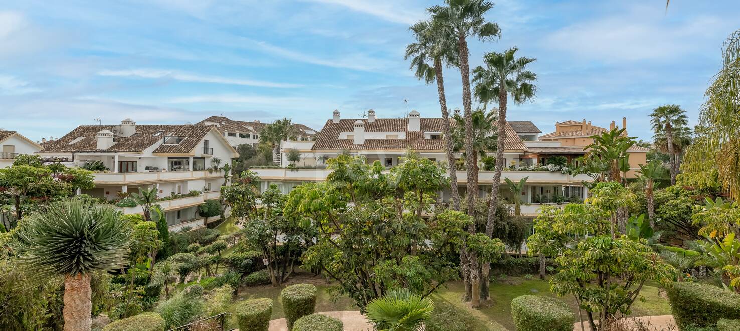 Eckwohnung in der prestigeträchtigen Urbanisation von Lomas del Rey
