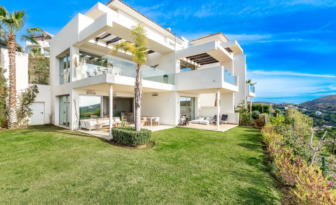 Appartement Duplex Serene à Marbella Club Golf Resort avec vues panoramiques