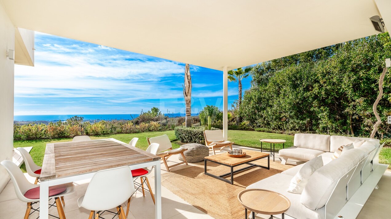 Ruhiges Duplex-Apartment im Marbella Club Golf Resort mit Panoramablick