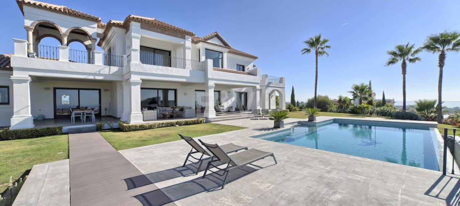 Spektakuläre Villa in Los Flamingos Golf