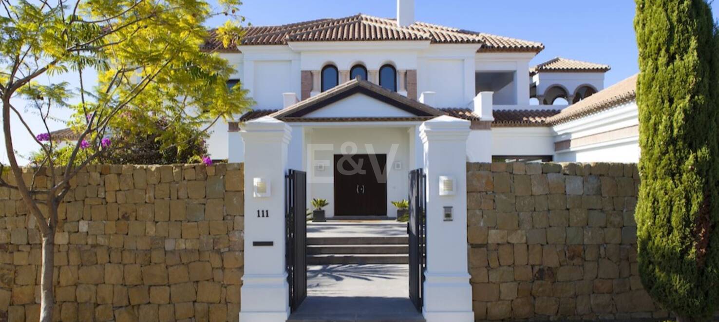 Spektakuläre Villa in Los Flamingos Golf