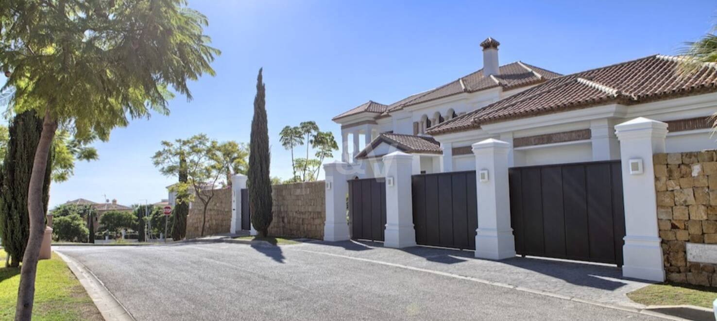 Spektakuläre Villa in Los Flamingos Golf