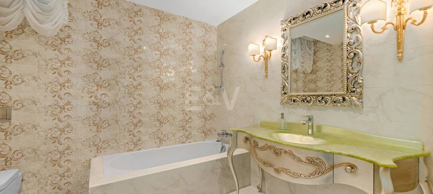 Stunning Classic Villa of Recent Construction in Cascada de Camoján