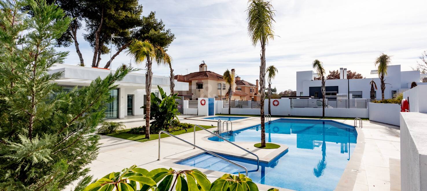 Modern San Pedro de Alcántara New Townhouses Nära Guadalmina Golf Golf Golf