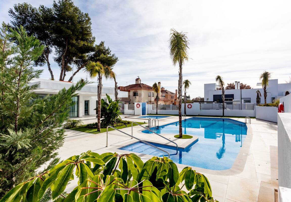 Modern San Pedro de Alcántara New Townhouses Nära Guadalmina Golf Golf Golf