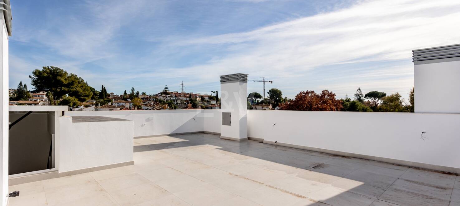 Modern San Pedro de Alcántara New Townhouses Nära Guadalmina Golf Golf Golf