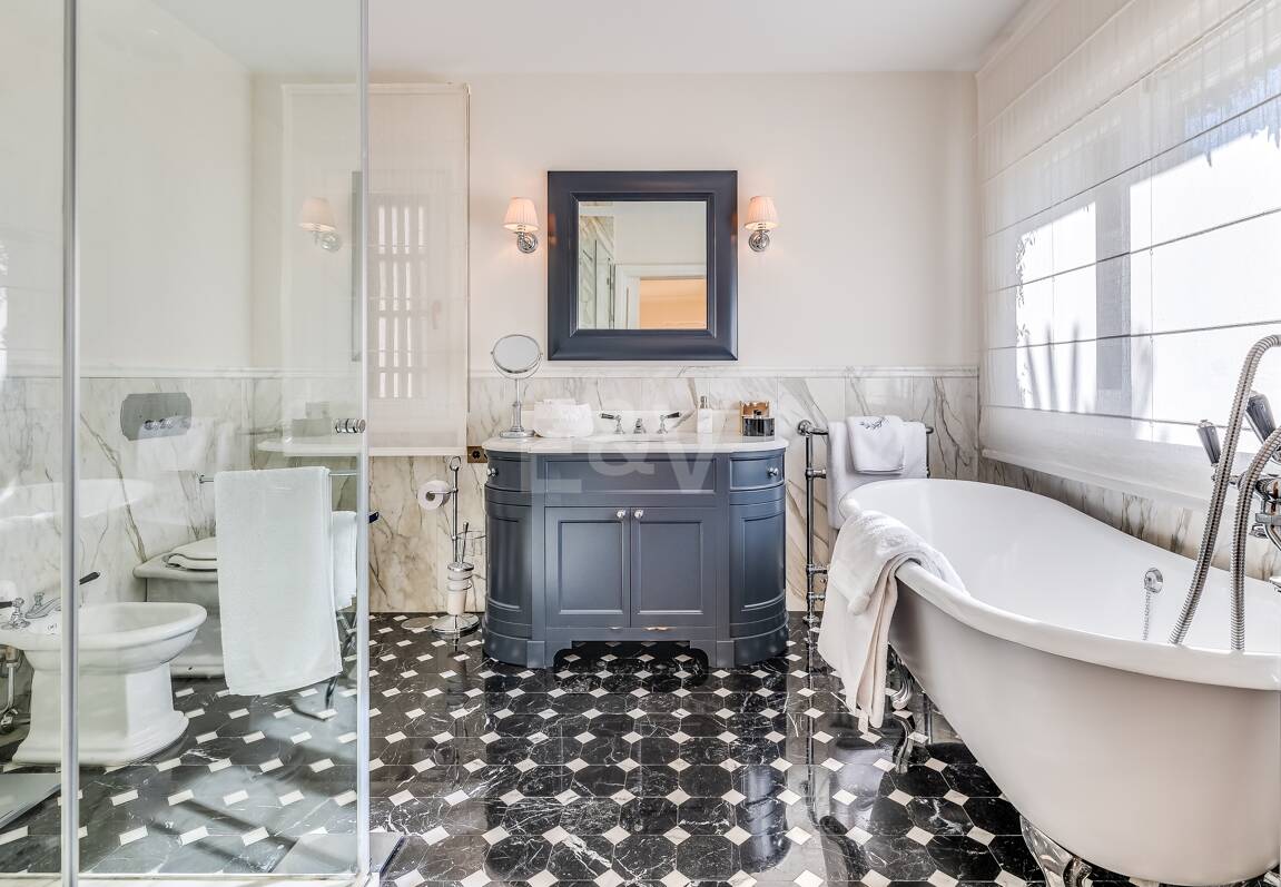 Magnificent Classic Villa i Nagüeles