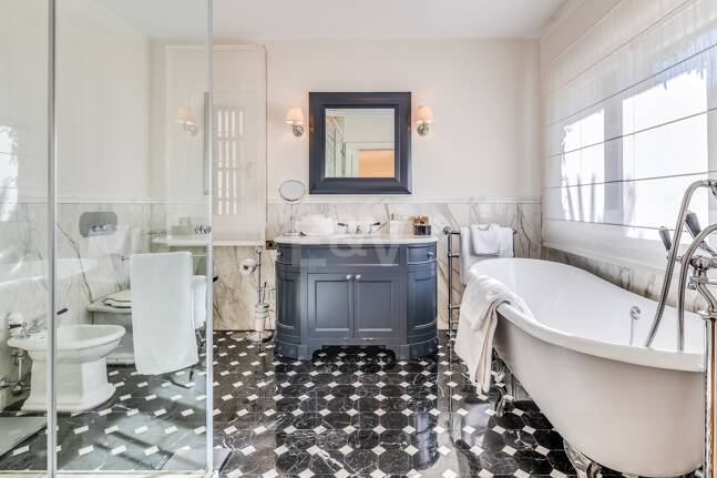 Magnificent Classic Villa i Nagüeles