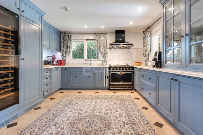 Magnificent Classic Villa i Nagüeles