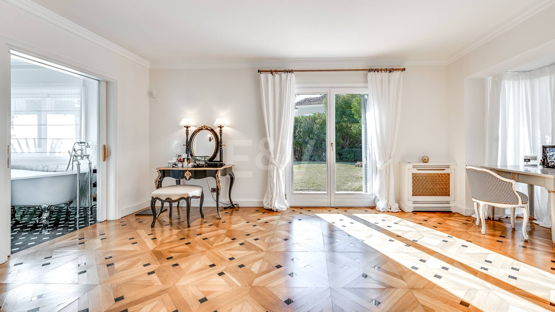 Wunderschöne klassische Villa in Nagüeles