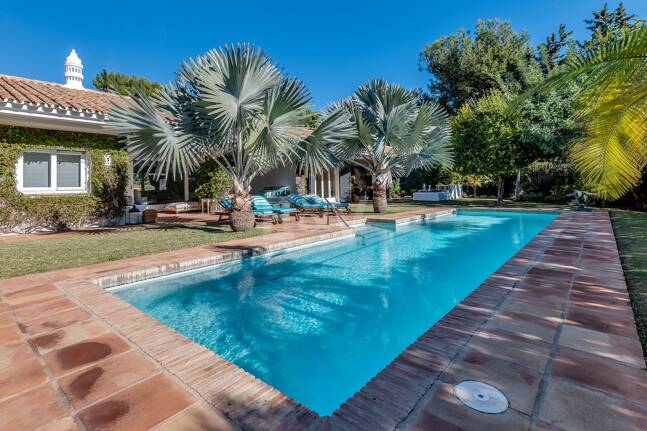 Magnificent Classic Villa i Nagüeles