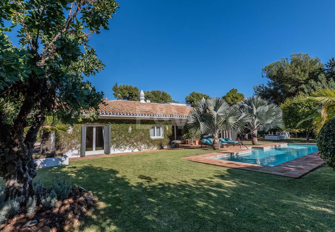 Magnificent Classic Villa i Nagüeles