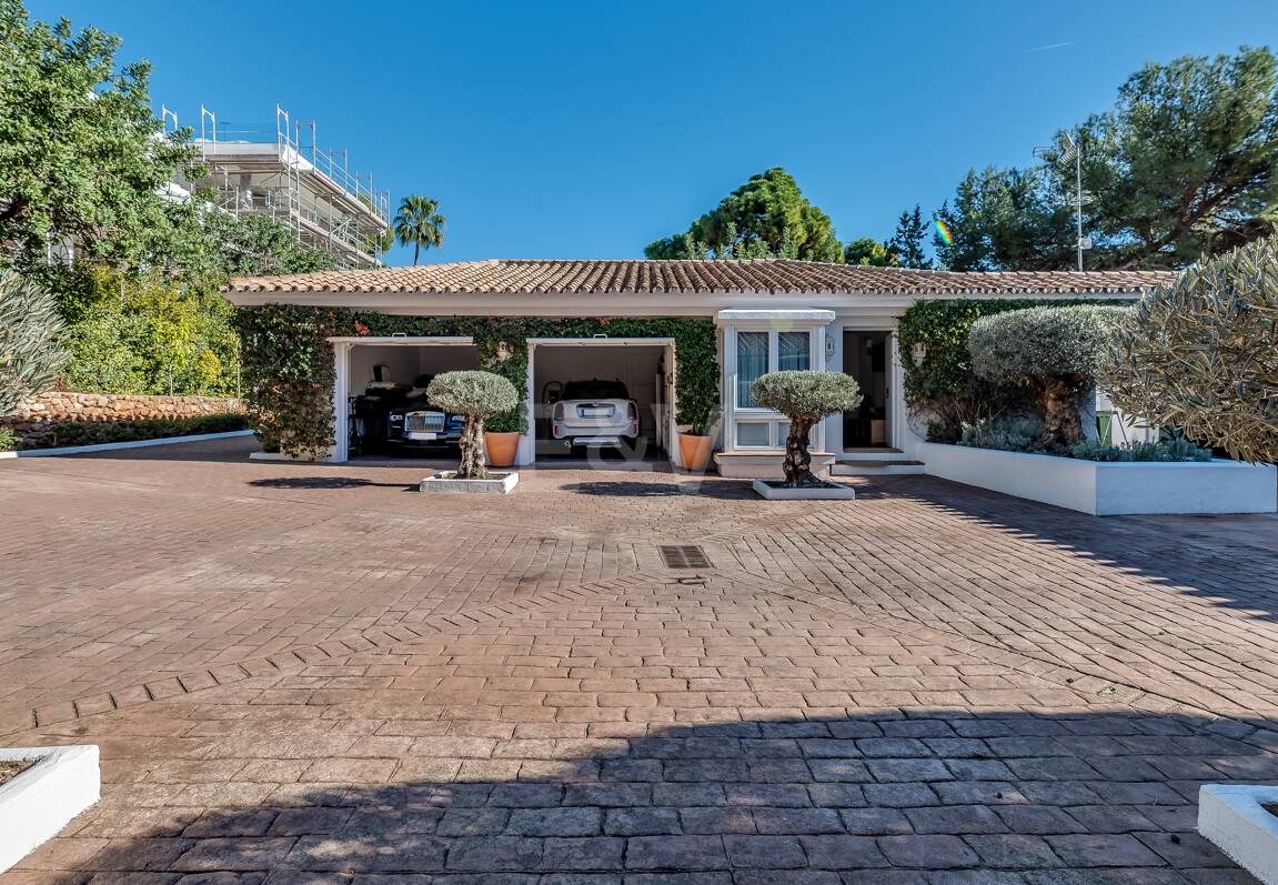 Magnificent Classic Villa i Nagüeles