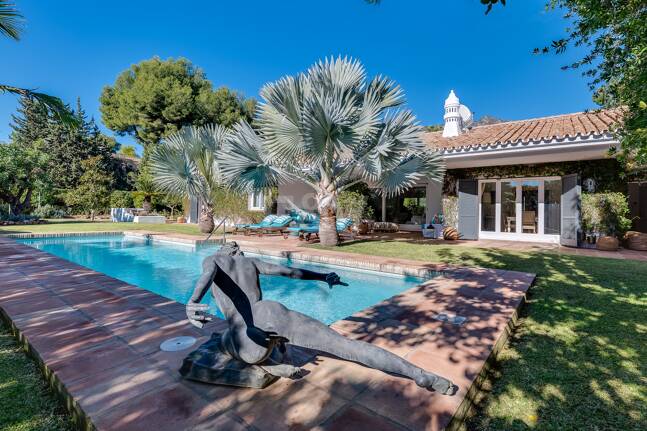 Magnificent Classic Villa i Nagüeles