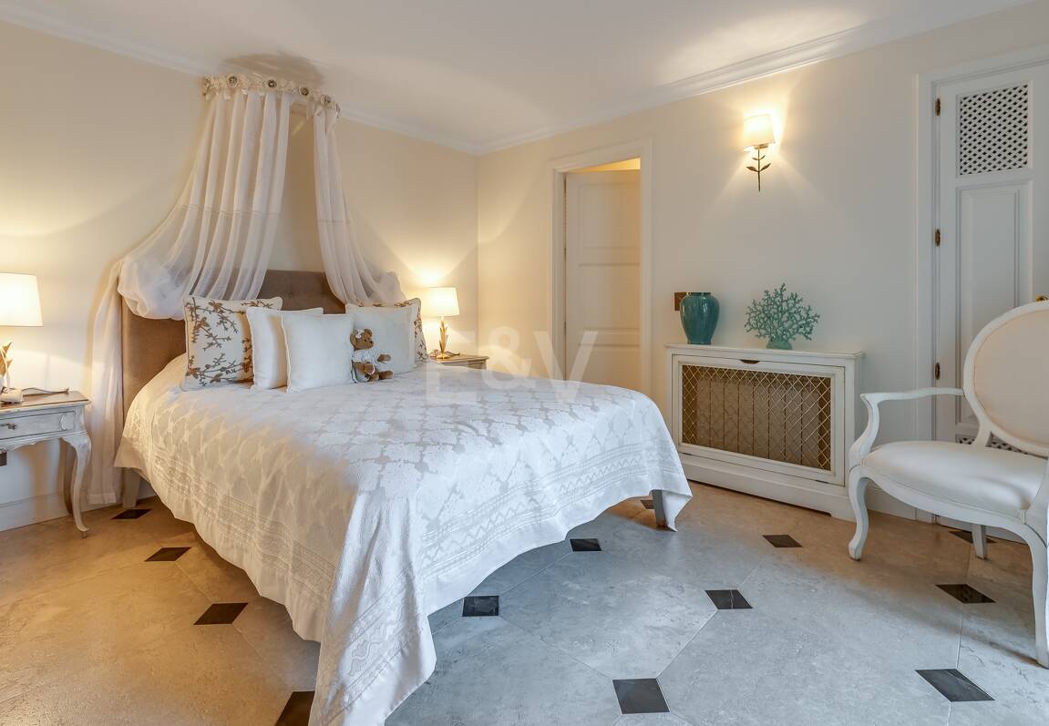 Magnificent Classic Villa i Nagüeles