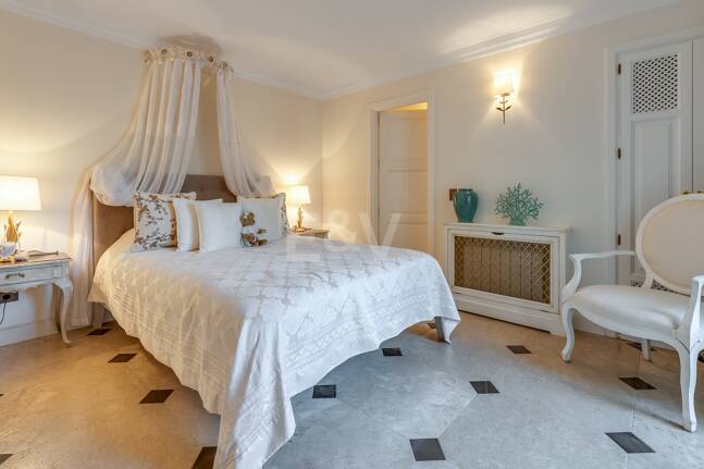 Magnificent Classic Villa i Nagüeles