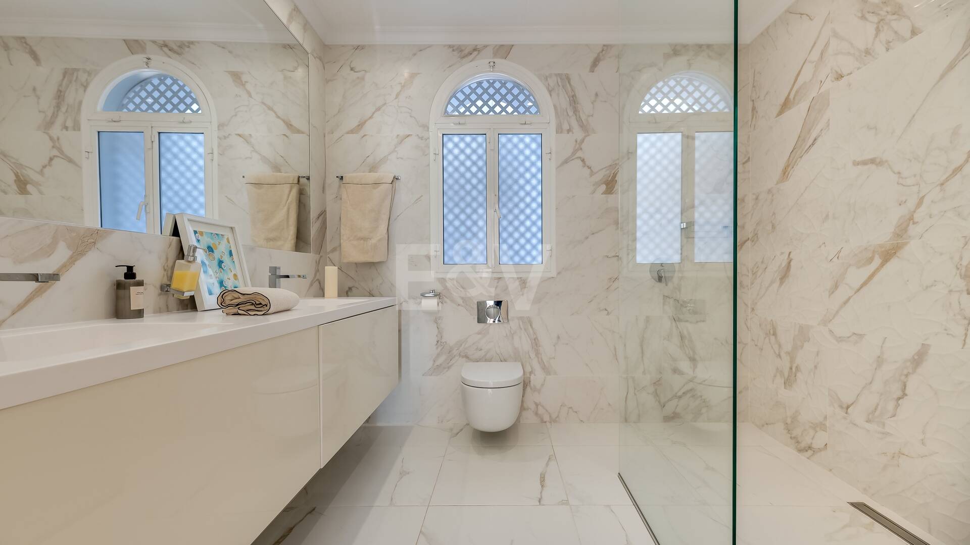 Impresionante apartamento en Jardines Colgantes , una comunidad exclusiva