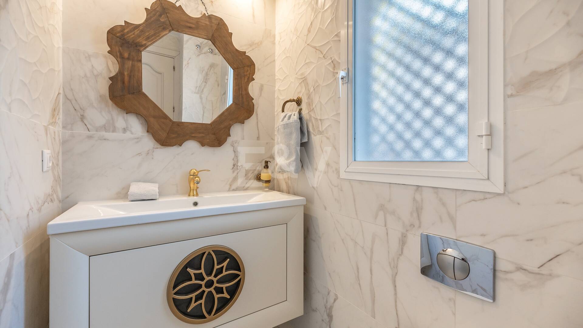 Impresionante apartamento en Jardines Colgantes , una comunidad exclusiva