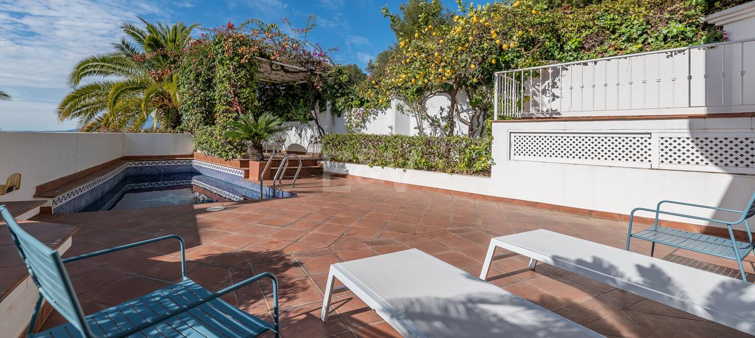 Oszałamiający apartament w Jardines Colgantes, ekskluzywnej społeczności