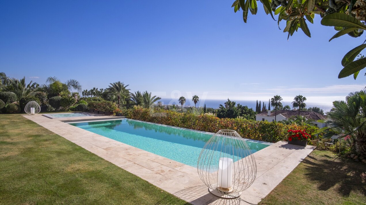 Hermosa villa con impresionantes vistas al mar en Sierra Blanca