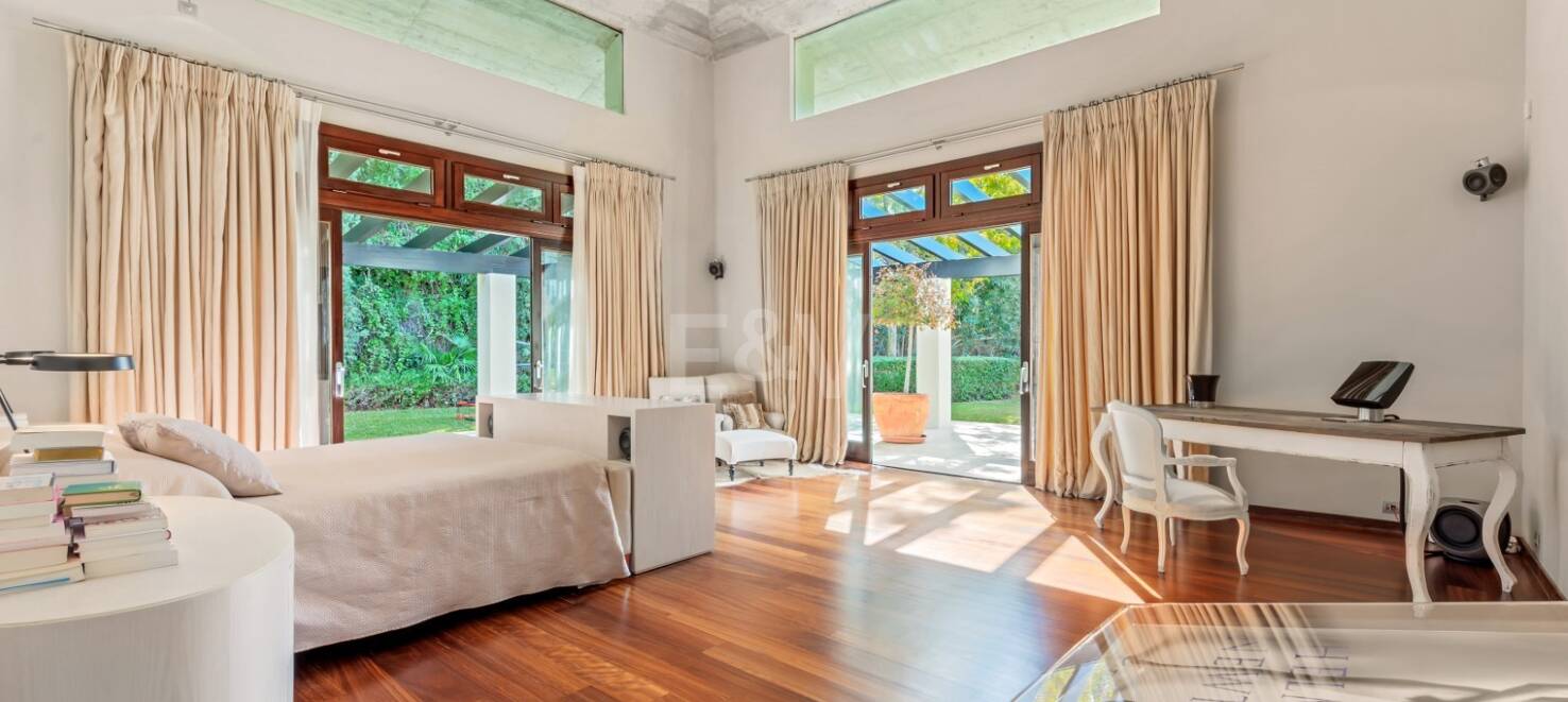 Luxuriöse Villa mit atemberaubendem Meerblick in La Zagaleta