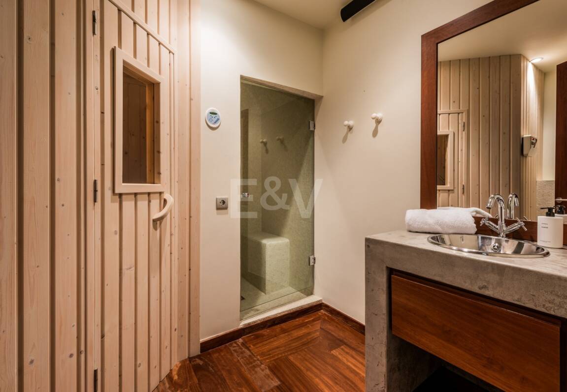 Luxuriöse Villa mit atemberaubendem Meerblick in La Zagaleta