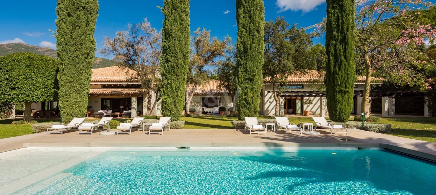 Luxuriöse Villa mit atemberaubendem Meerblick in La Zagaleta