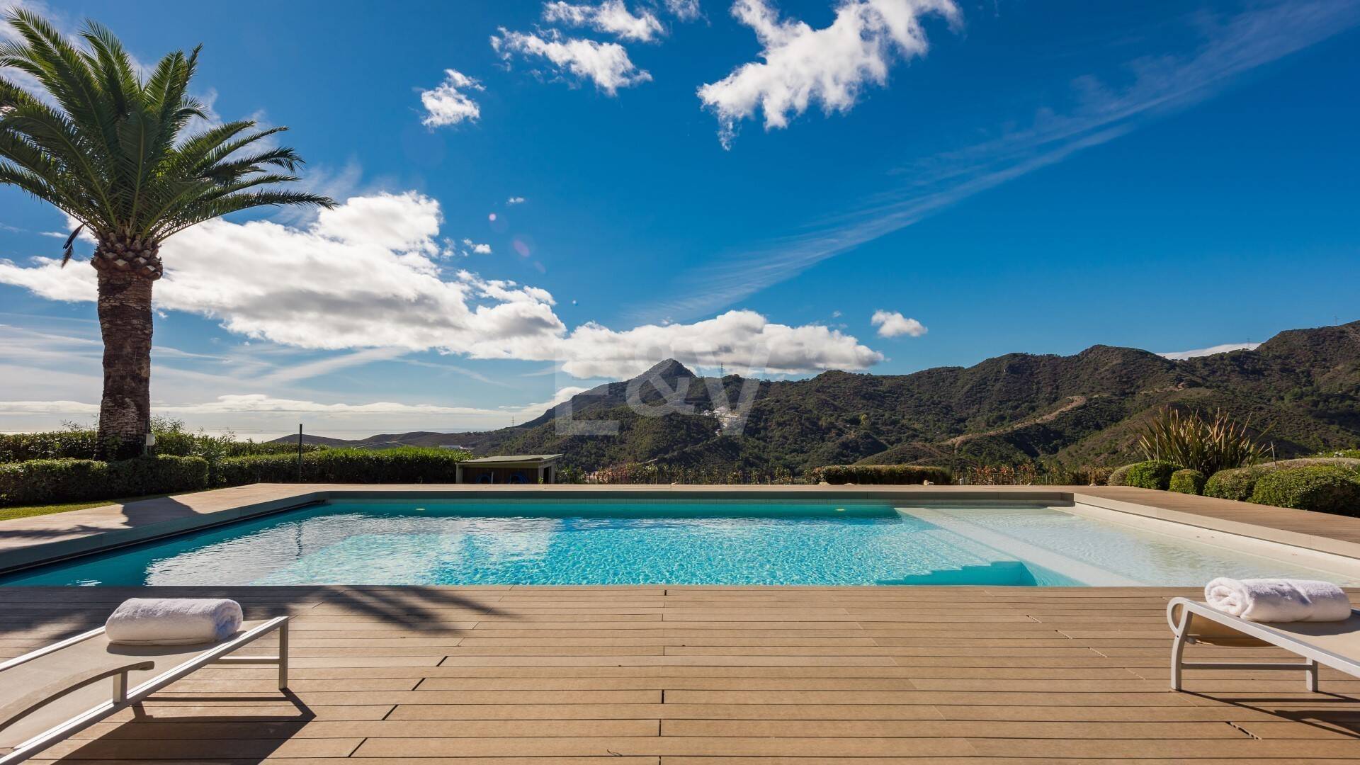 Luxurious villa with amazing sea views in La Zagaleta