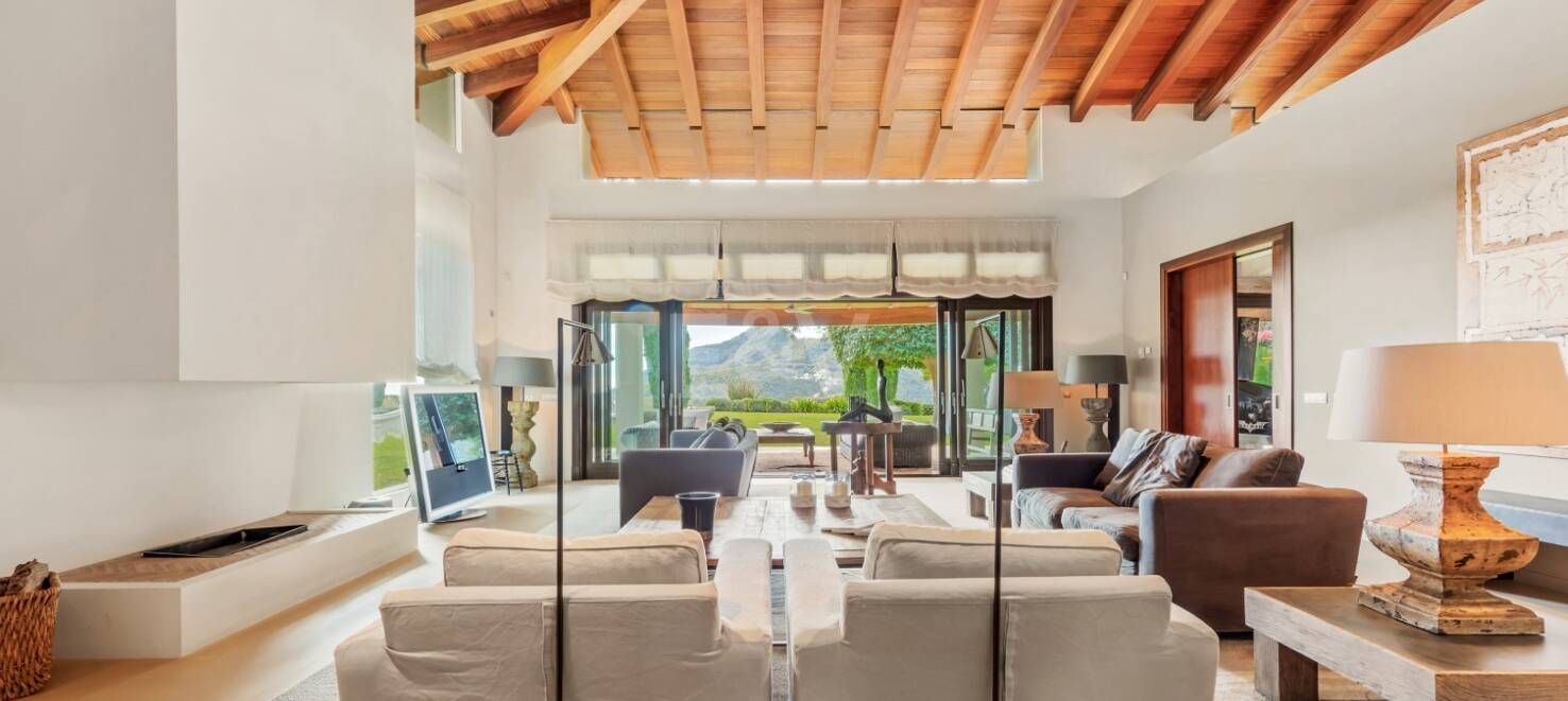 Luxuriöse Villa mit atemberaubendem Meerblick in La Zagaleta