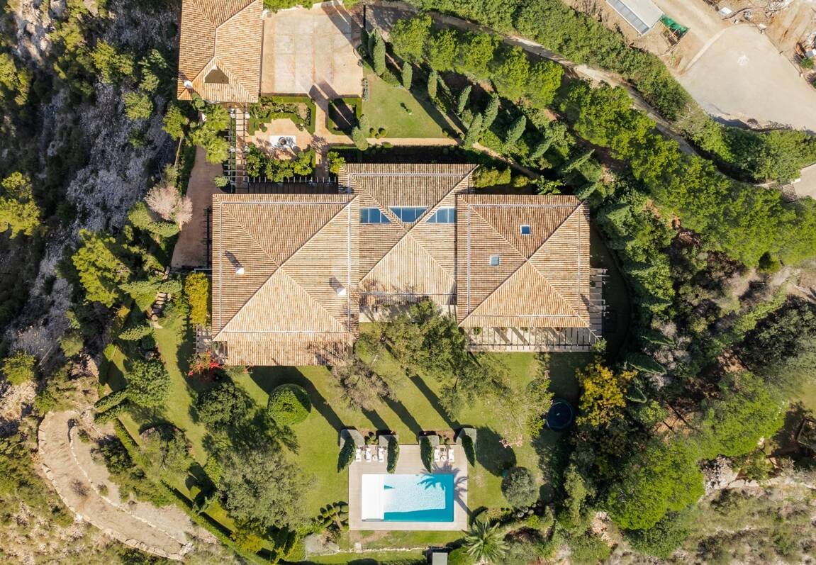 Luxuriöse Villa mit atemberaubendem Meerblick in La Zagaleta