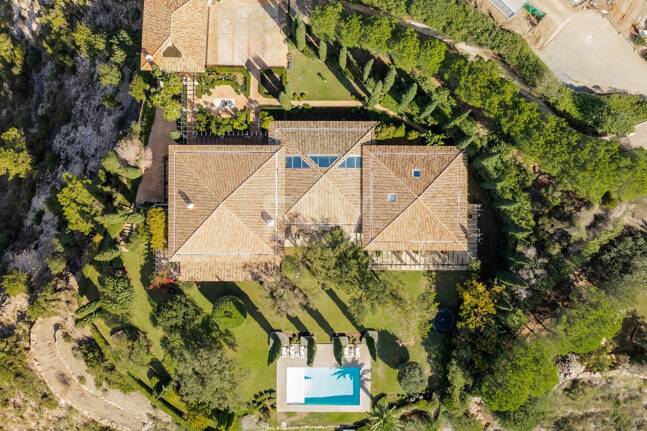 Luxuriöse Villa mit atemberaubendem Meerblick in La Zagaleta