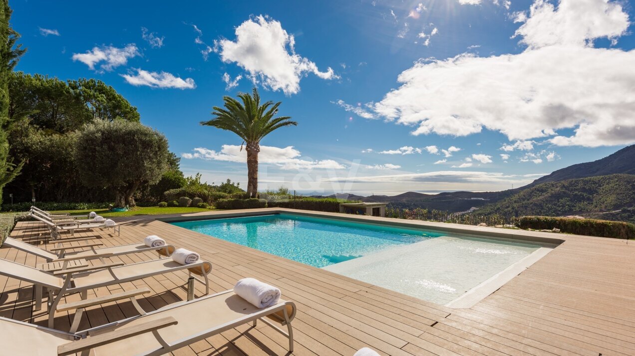 Villa de lujo con impresionantes vistas al mar en La Zagaleta