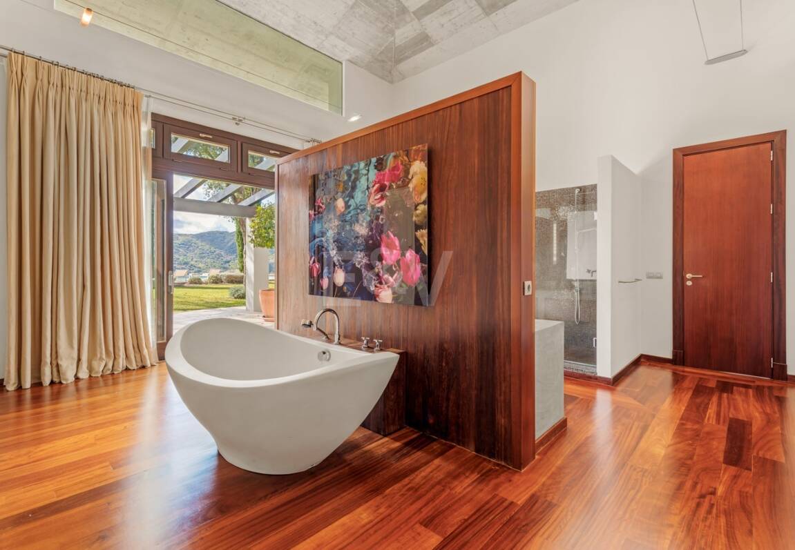 Luxuriöse Villa mit atemberaubendem Meerblick in La Zagaleta