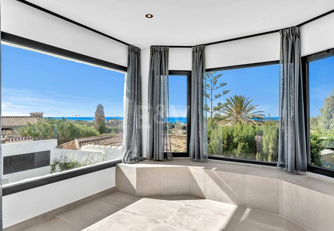 Modern Villa in Elviria with Stunning Panoramic Sea Views