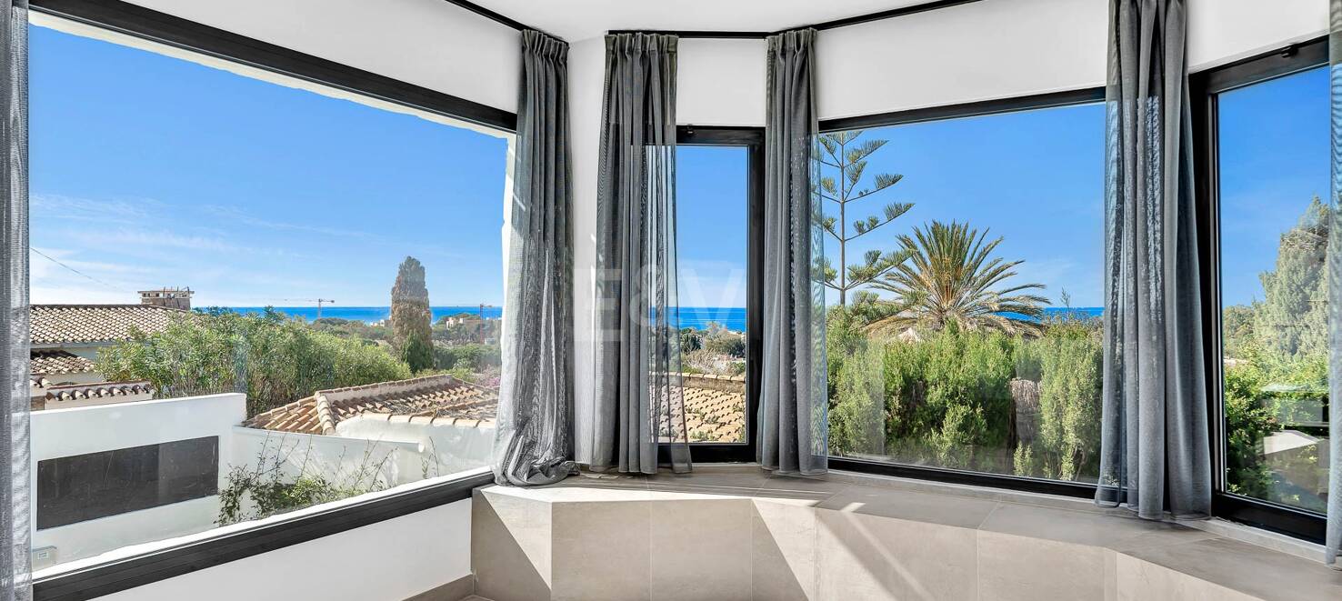 Modern Villa in Elviria with Stunning Panoramic Sea Views