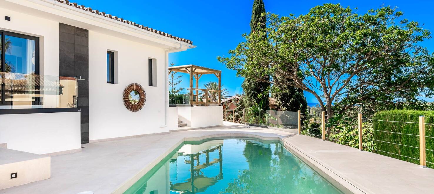 Modern Villa in Elviria with Stunning Panoramic Sea Views