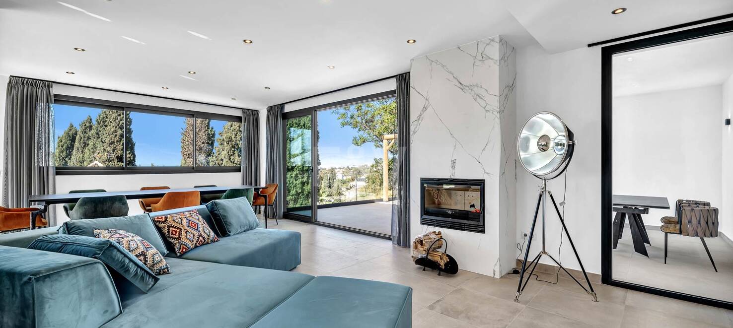 Modern Villa in Elviria with Stunning Panoramic Sea Views