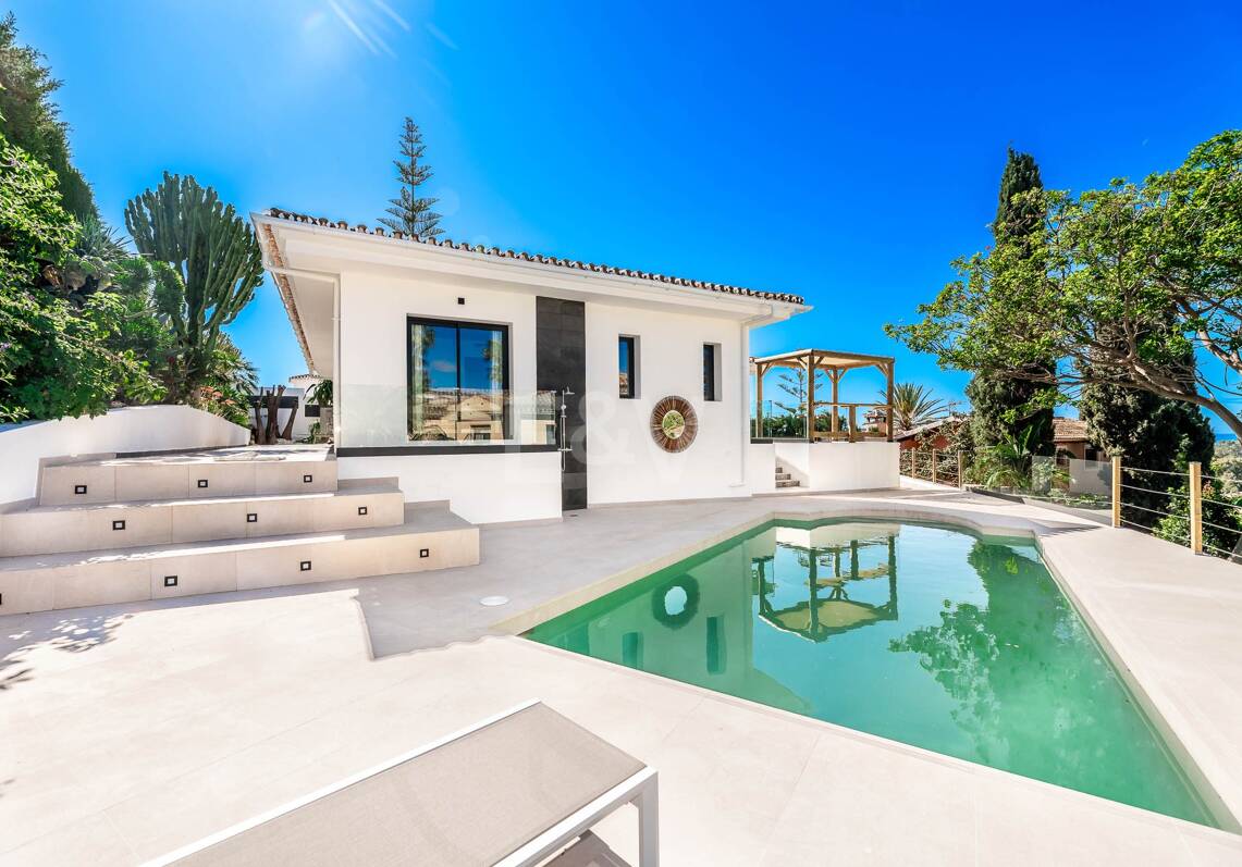 Modern Villa in Elviria with Stunning Panoramic Sea Views