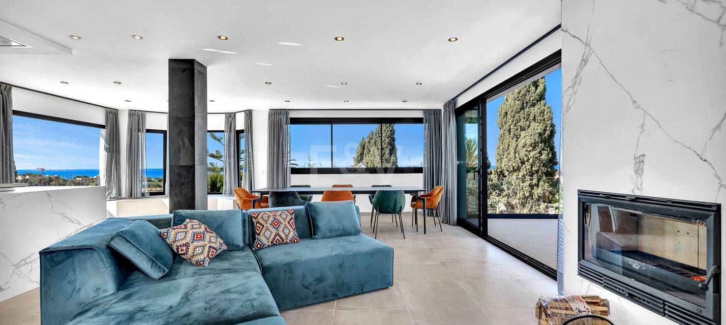 Modern Villa in Elviria with Stunning Panoramic Sea Views