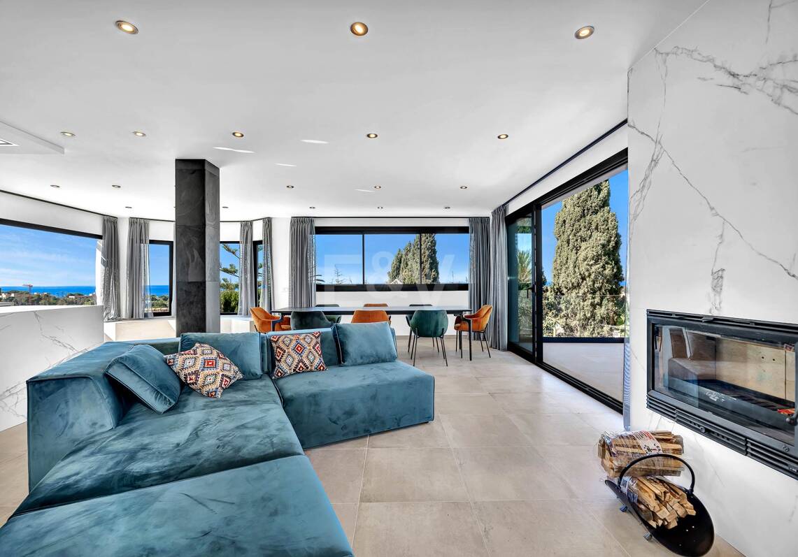 Modern Villa in Elviria with Stunning Panoramic Sea Views
