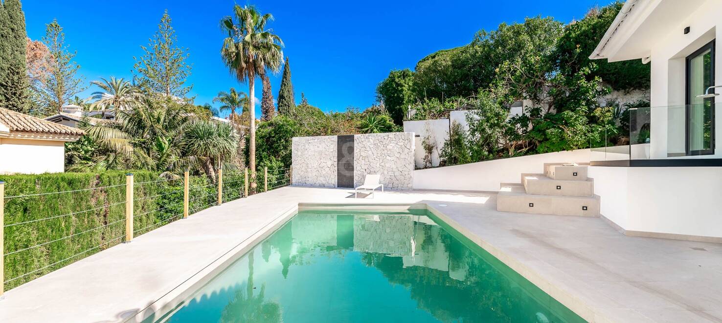 Modern Villa in Elviria with Stunning Panoramic Sea Views